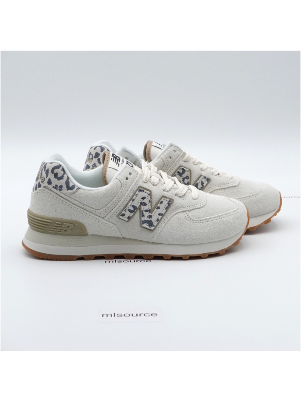 NEW Women's New Balance 574 Sneakers WL574XD2 Sea Salt/Leopard/Gum - Picture 2 of 13